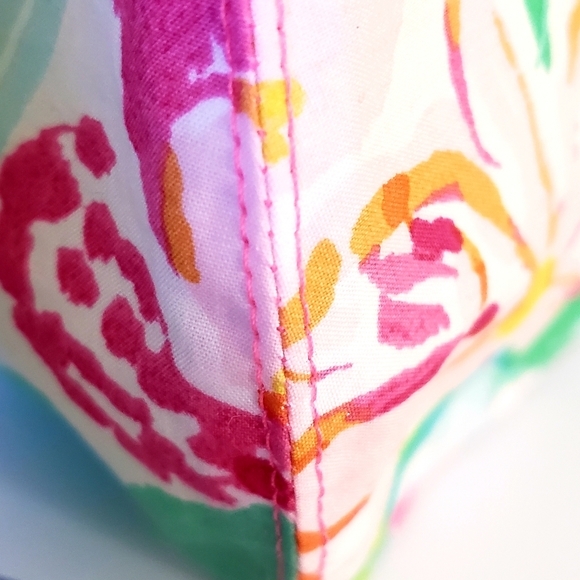 Lilly Pulitzer Face Mask - Pink Orchid - Picture 4 of 4